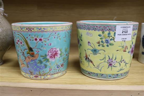 A pair of Chinese famille rose flower pots diameter 14cm height 12cm